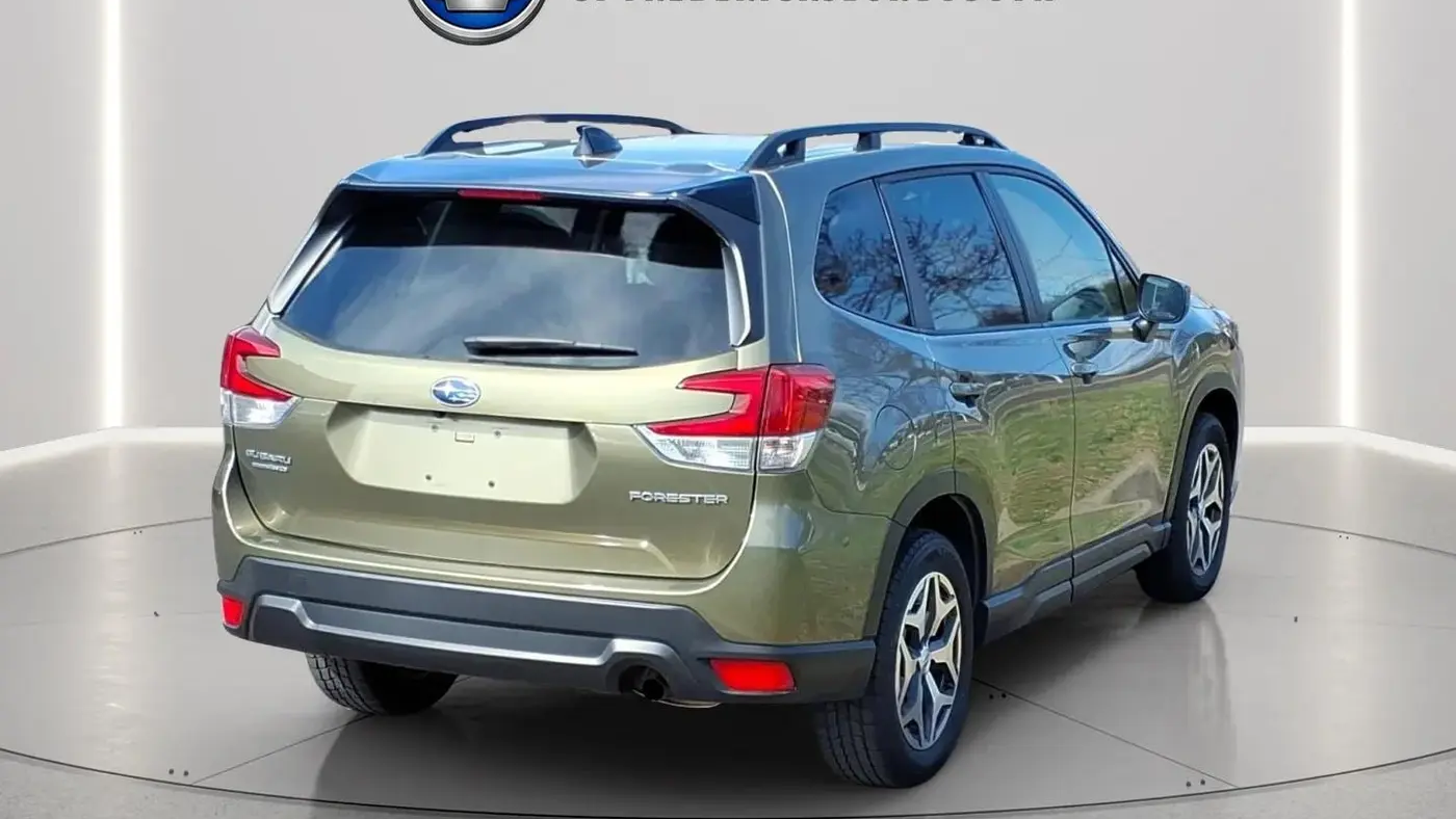 2024 Subaru Forester Premium