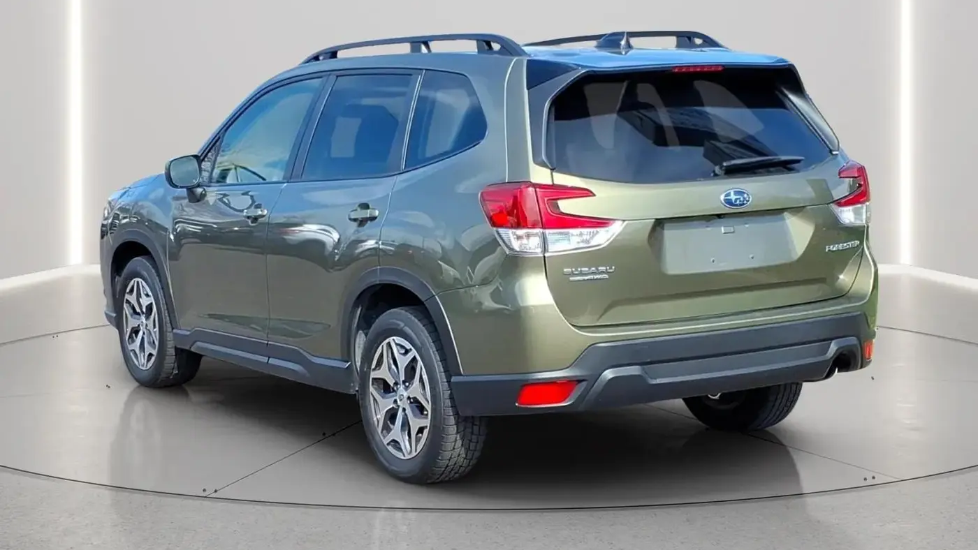 2024 Subaru Forester Premium