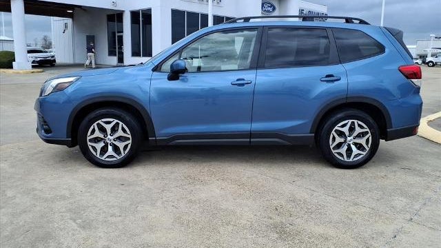 2024 Subaru Forester Premium