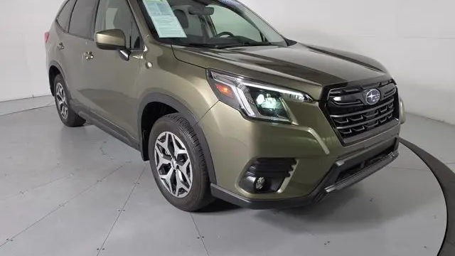 2024 Subaru Forester Premium