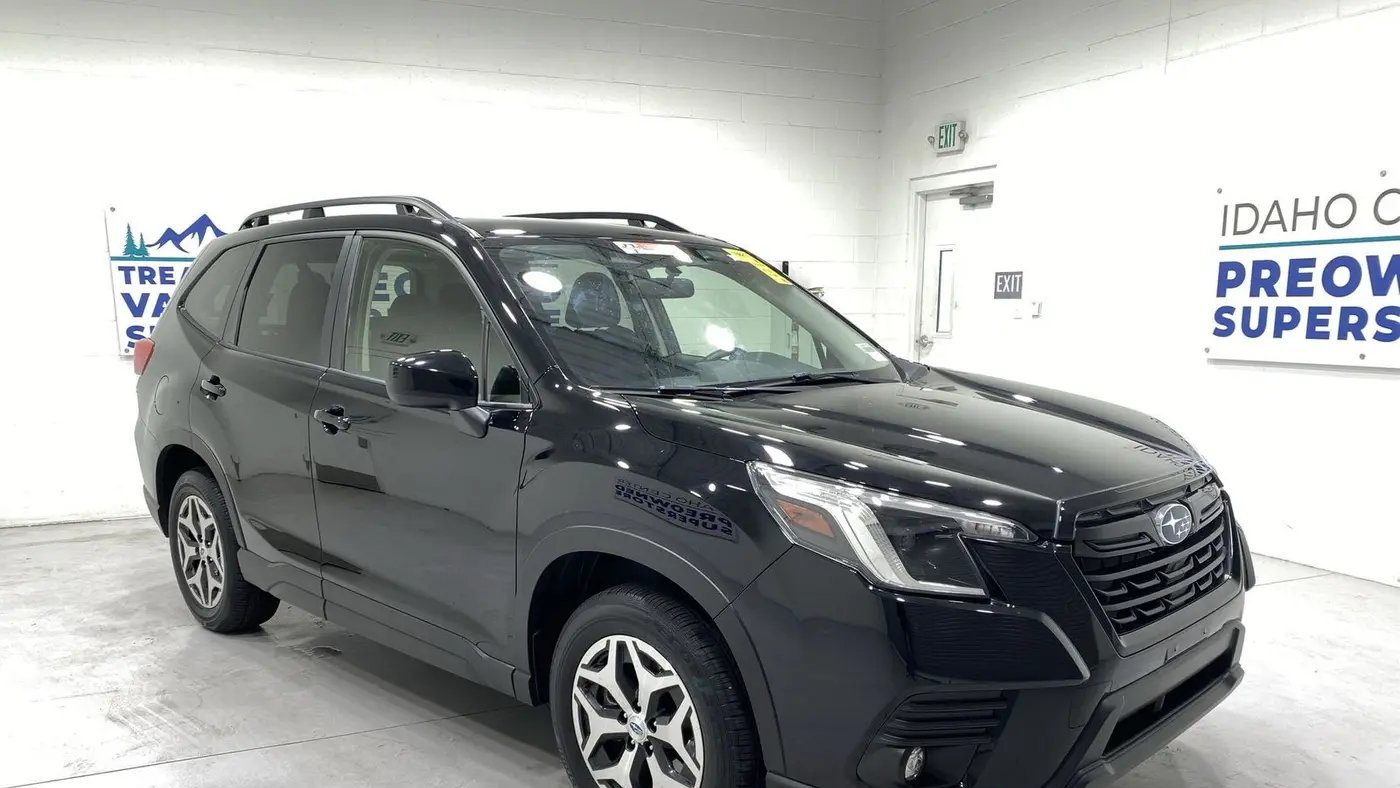 2024 Subaru Forester Premium