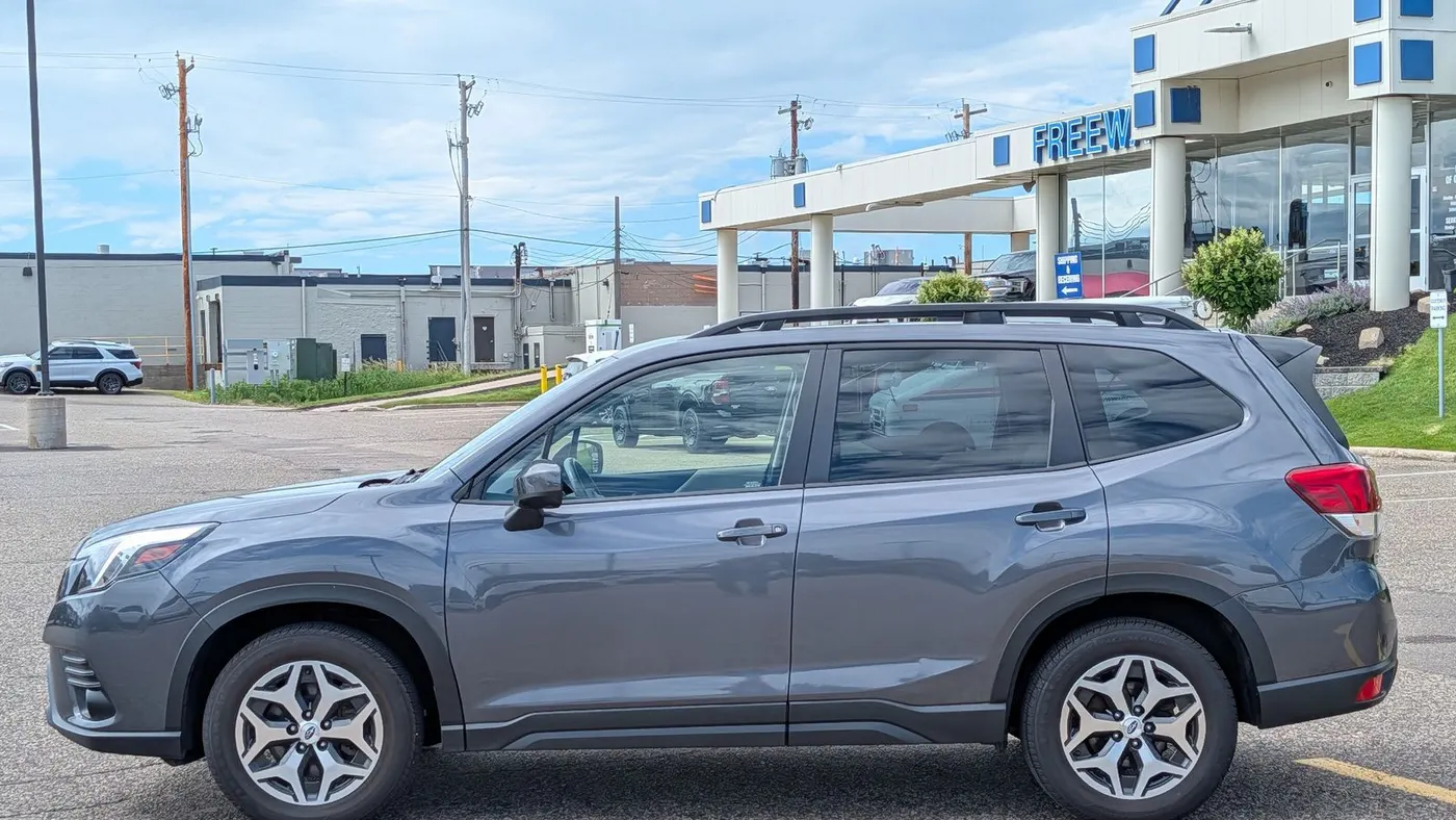 2024 Subaru Forester Premium