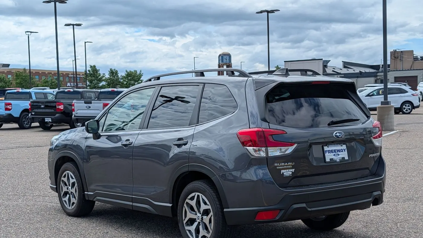 2024 Subaru Forester Premium