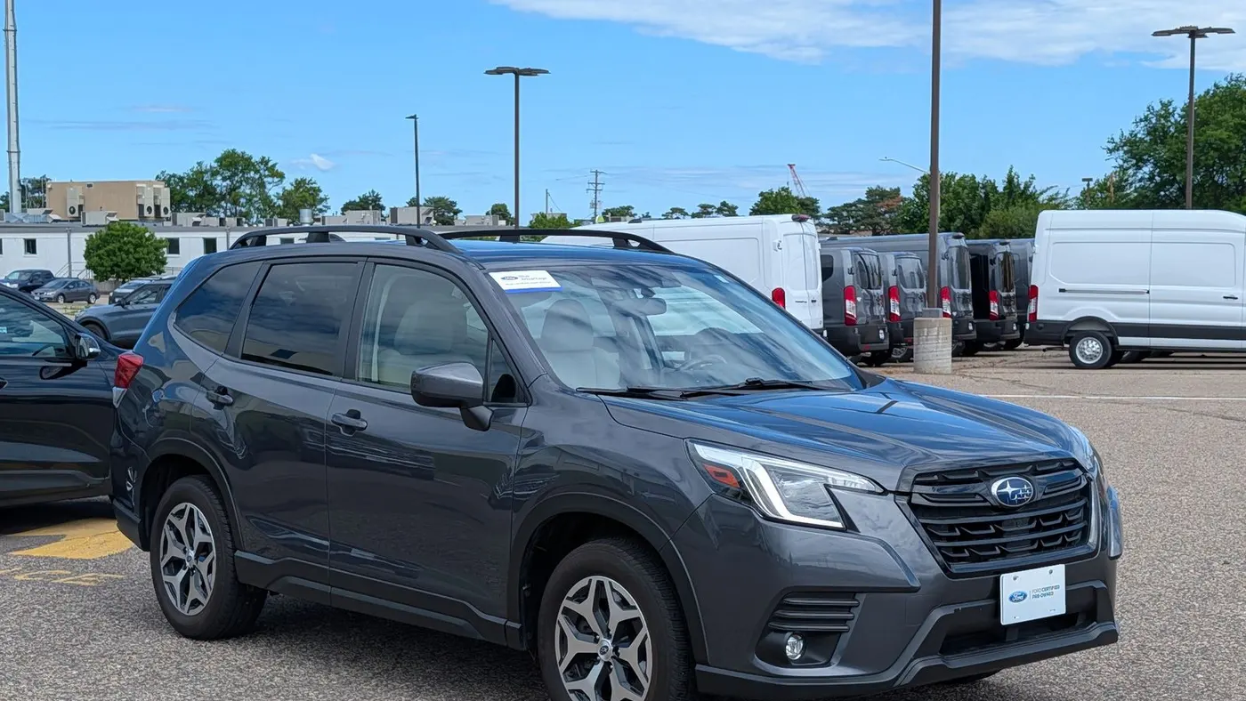 2024 Subaru Forester Premium