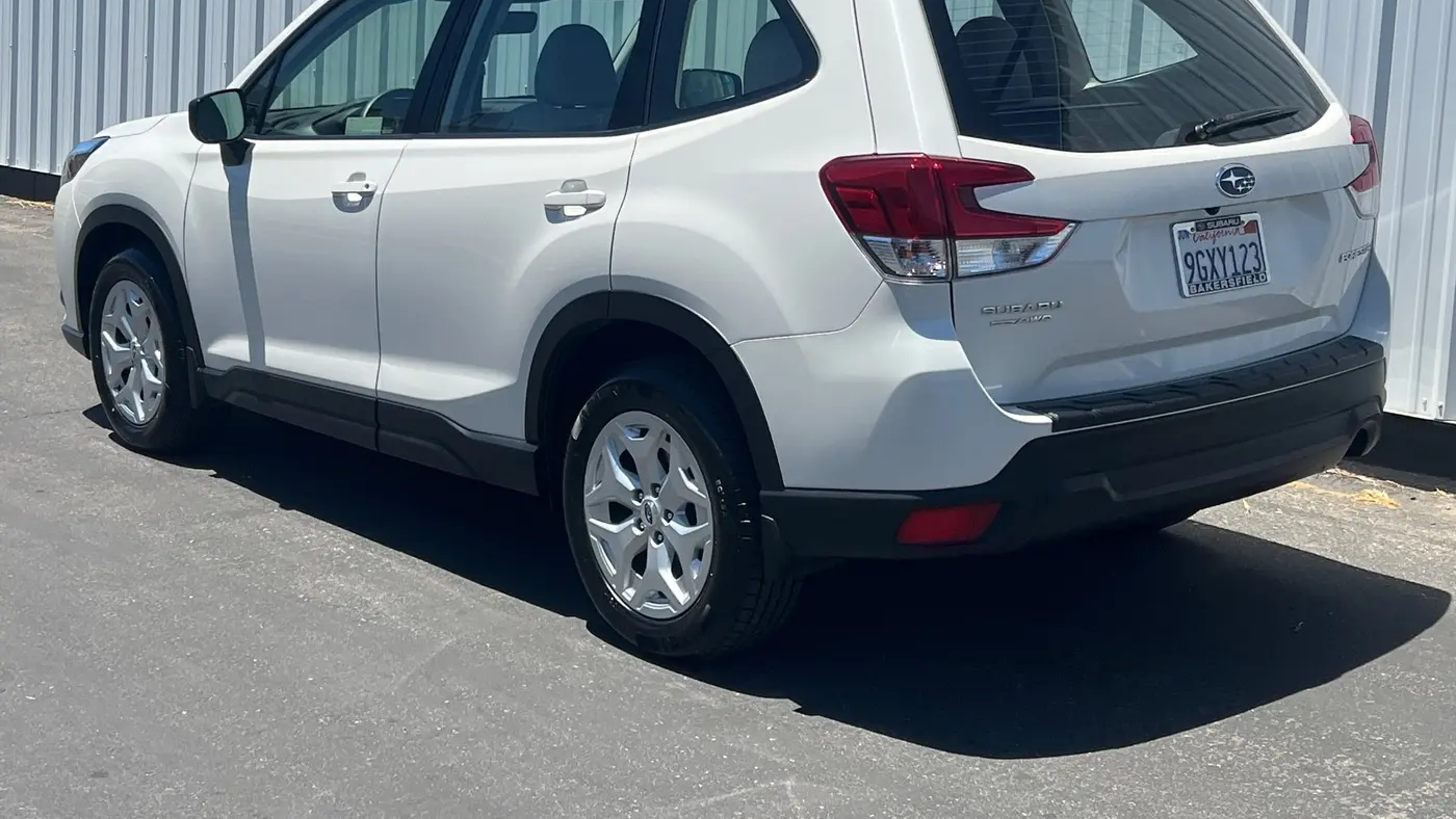 2023 Subaru Forester Base