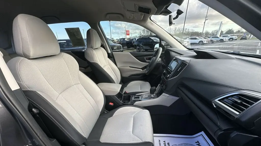 2023 Subaru Forester Base
