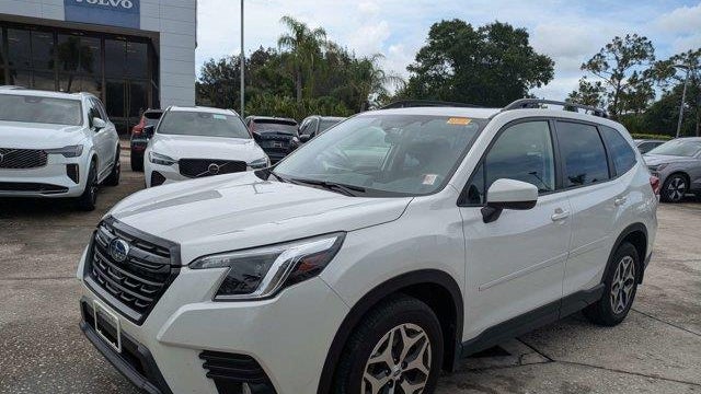 2023 Subaru Forester Premium