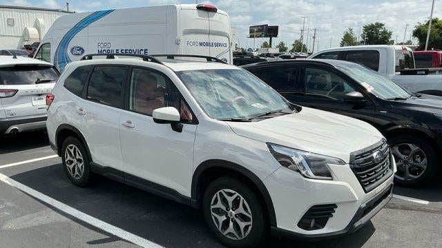 2023 Subaru Forester Premium