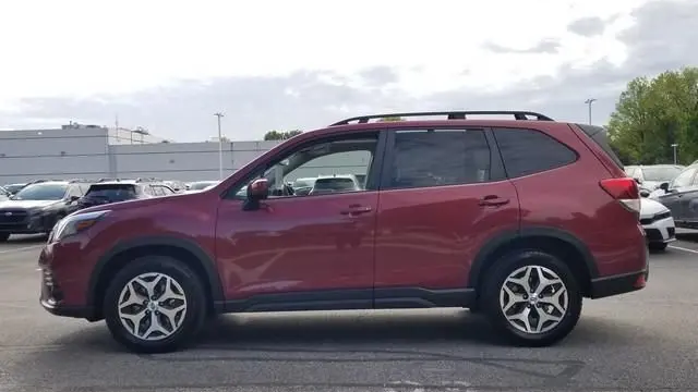 2024 Subaru Forester Premium
