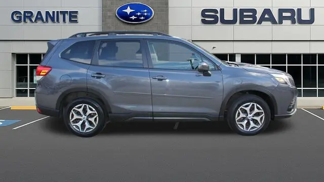 2023 Subaru Forester Premium