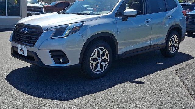 2024 Subaru Forester Premium
