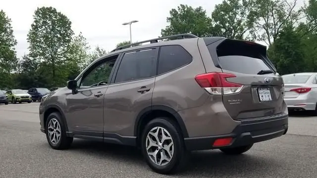 2024 Subaru Forester Premium