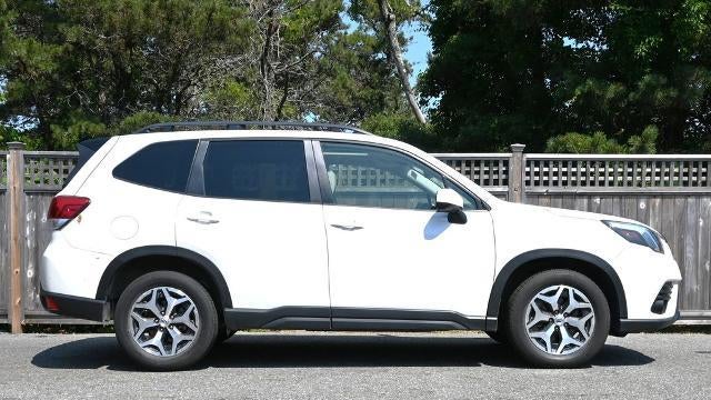 2024 Subaru Forester Premium