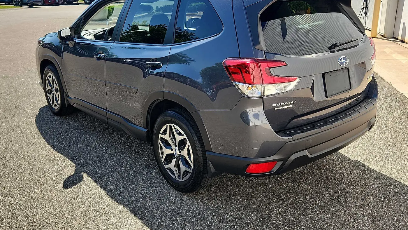 2023 Subaru Forester Premium