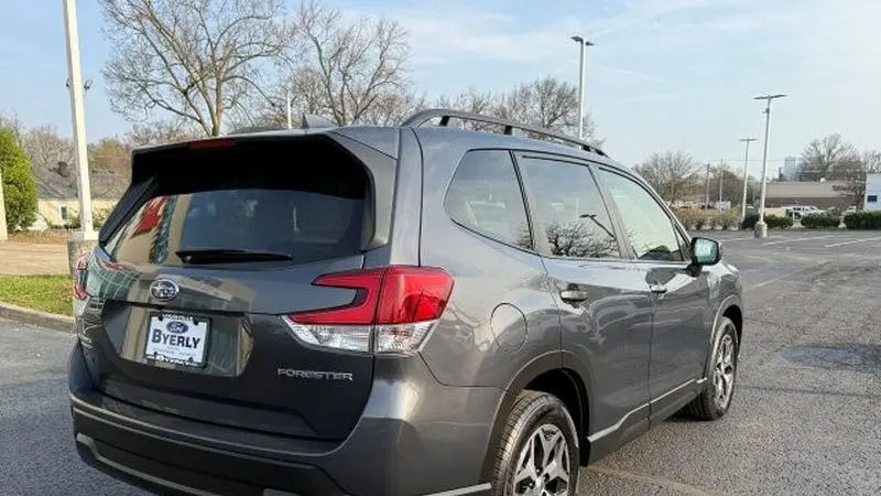 2022 Subaru Forester Premium