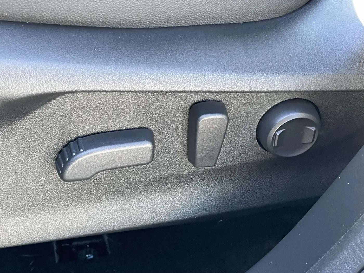 2025 Subaru Forester - $40,100