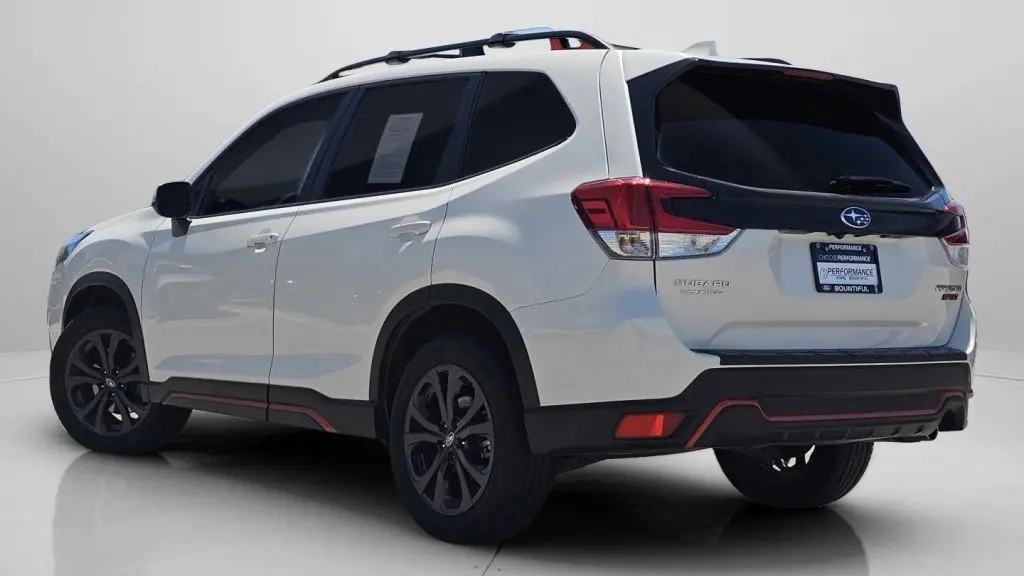 2023 Subaru Forester Sport
