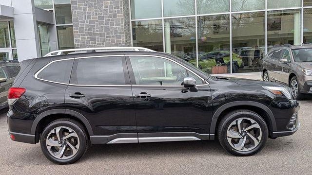2023 Subaru Forester Touring