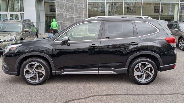 2023 Subaru Forester Touring