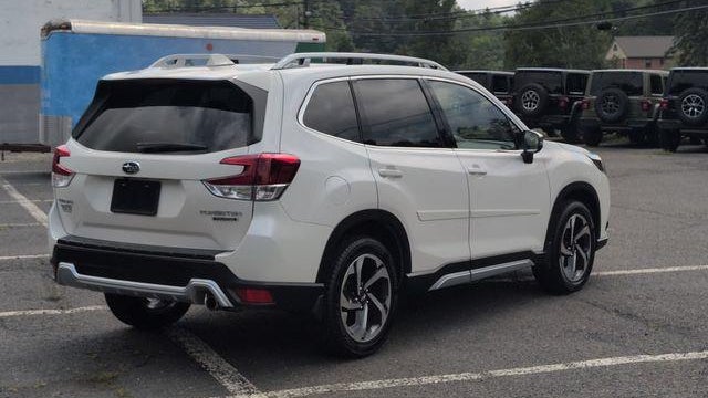 2023 Subaru Forester Touring