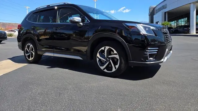 2023 Subaru Forester Touring