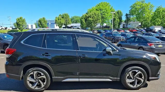 2023 Subaru Forester Touring