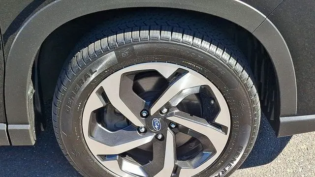 2023 Subaru Forester Touring