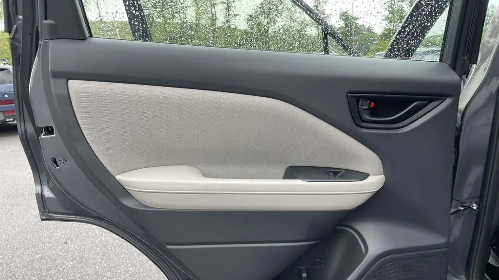 2025 Subaru Forester Base