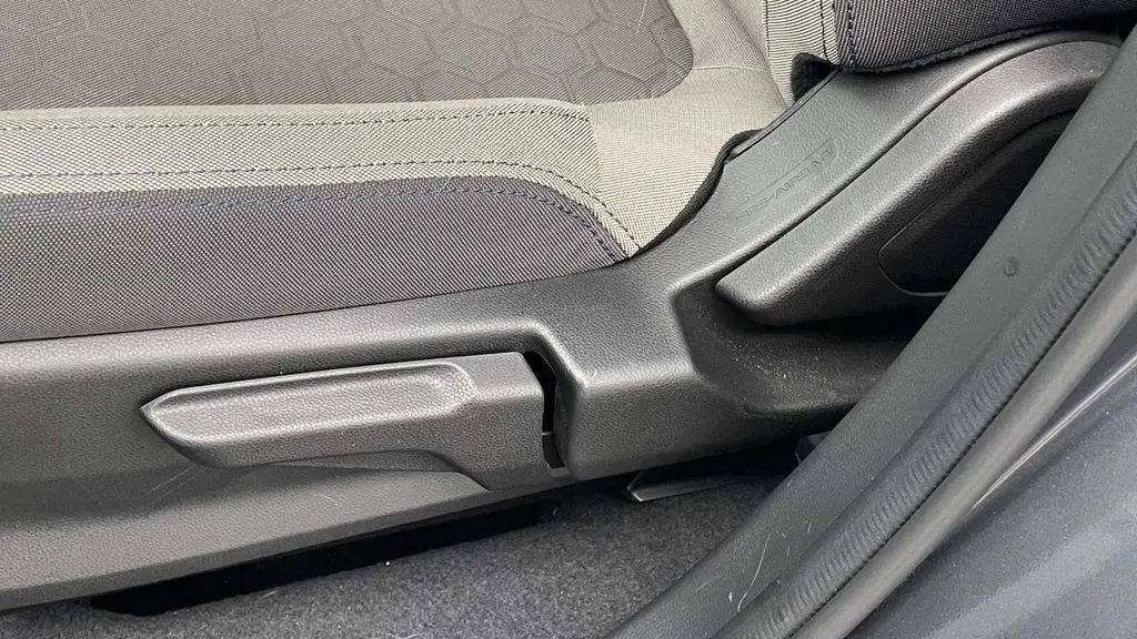 2025 Subaru Forester Base