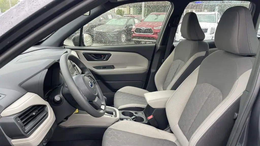 2025 Subaru Forester Base