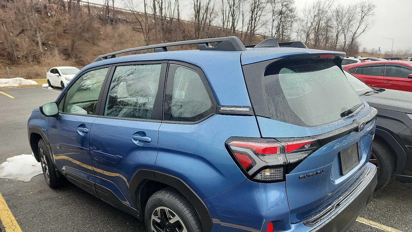2025 Subaru Forester Base