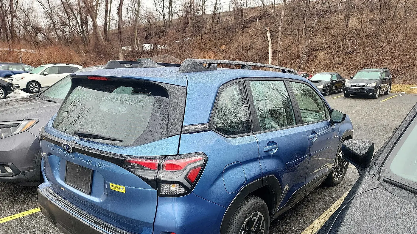 2025 Subaru Forester Base