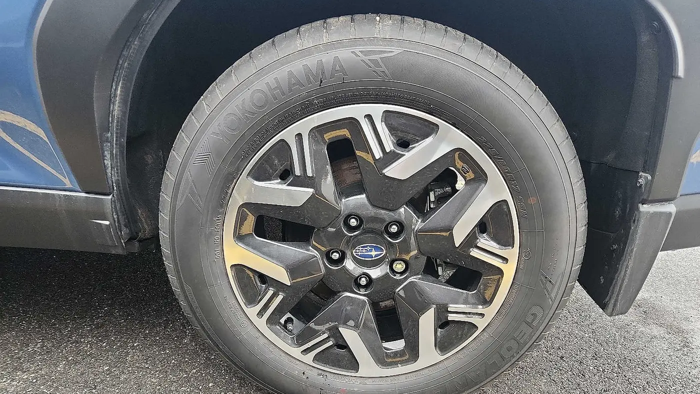 2025 Subaru Forester Base