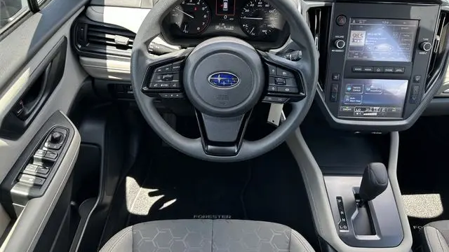 2025 Subaru Forester Base