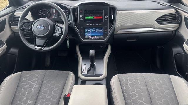 2025 Subaru Forester Base