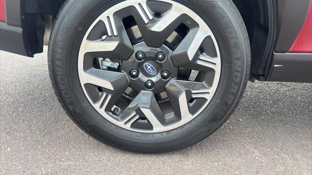 2025 Subaru Forester Base