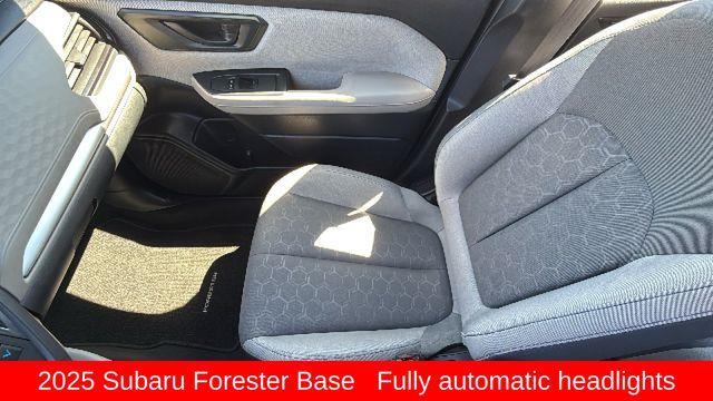 2025 Subaru Forester Base