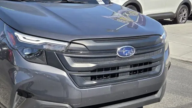 2025 Subaru Forester Base