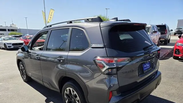 2025 Subaru Forester Base