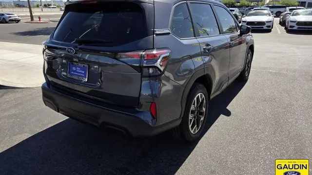 2025 Subaru Forester Base
