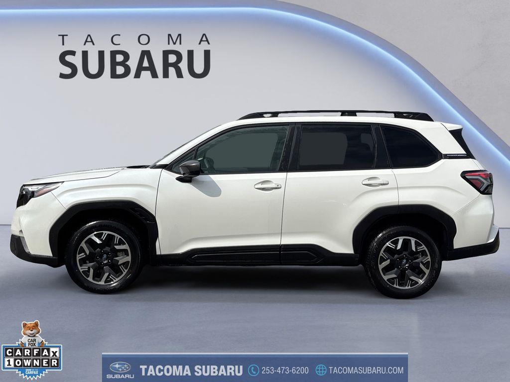 2025 Subaru Forester Premium — photo 1 of 12