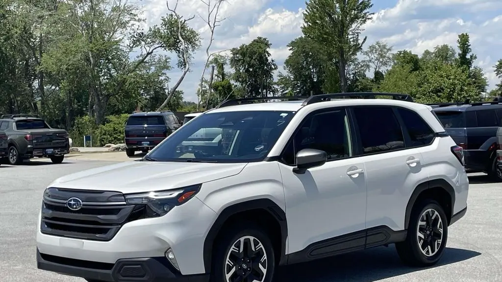 2025 Subaru Forester Premium
