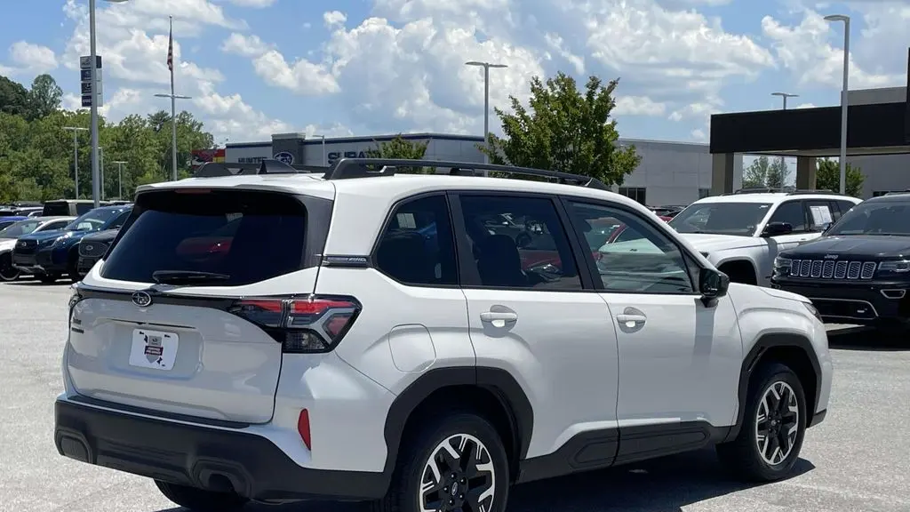 2025 Subaru Forester Premium