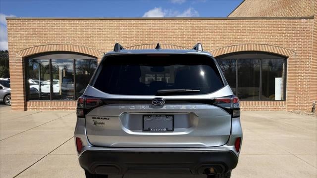 2025 Subaru Forester Premium