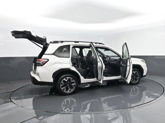 2025 Subaru Forester - $30,279