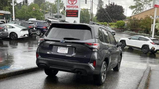 2025 Subaru Forester Premium