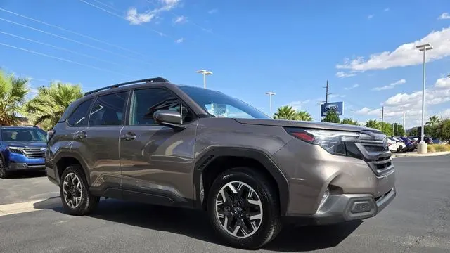 2025 Subaru Forester Premium
