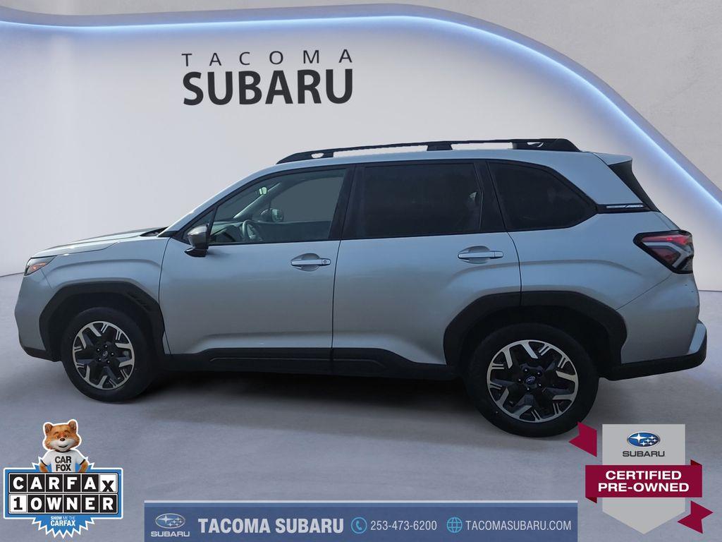 2025 Subaru Forester Premium — photo 1 of 12