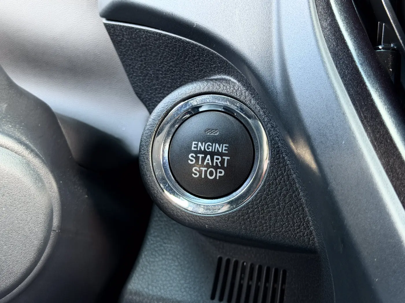 2025 Subaru Forester - $28,800