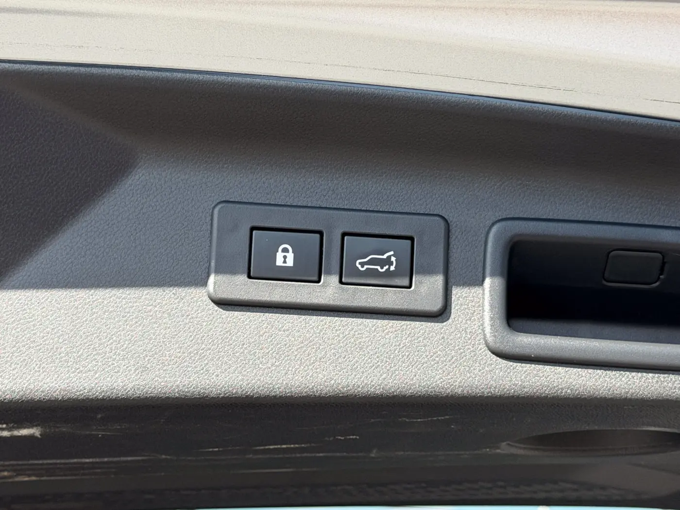 2025 Subaru Forester - $28,800